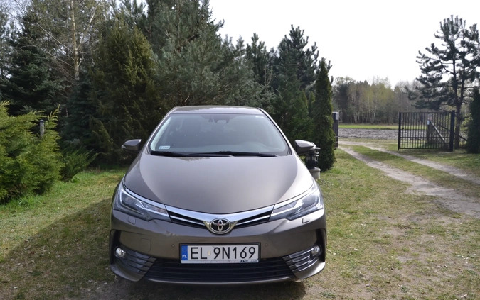 Toyota Corolla cena 69000 przebieg: 90000, rok produkcji 2017 z Łódź małe 121